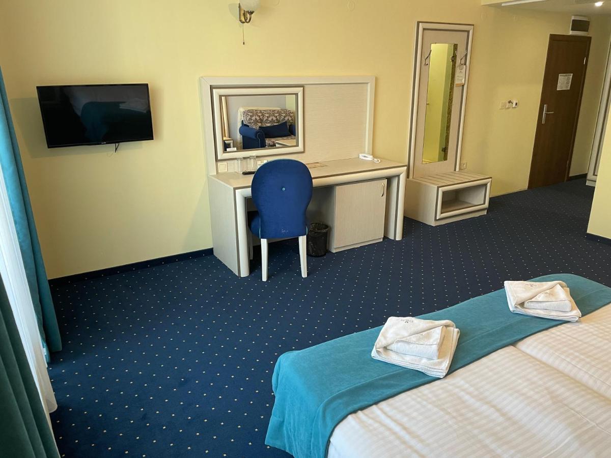 Hotel Forum Pazardzhik Luaran gambar